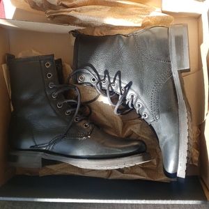EUC Frye Veronica Combat Boot